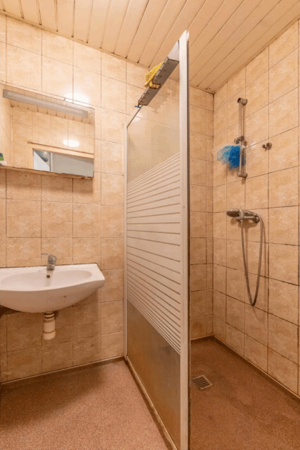 Photo 23 of Wijngaardstraat 5