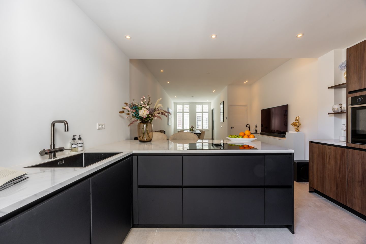 Photo 14 of Reitzstraat 31