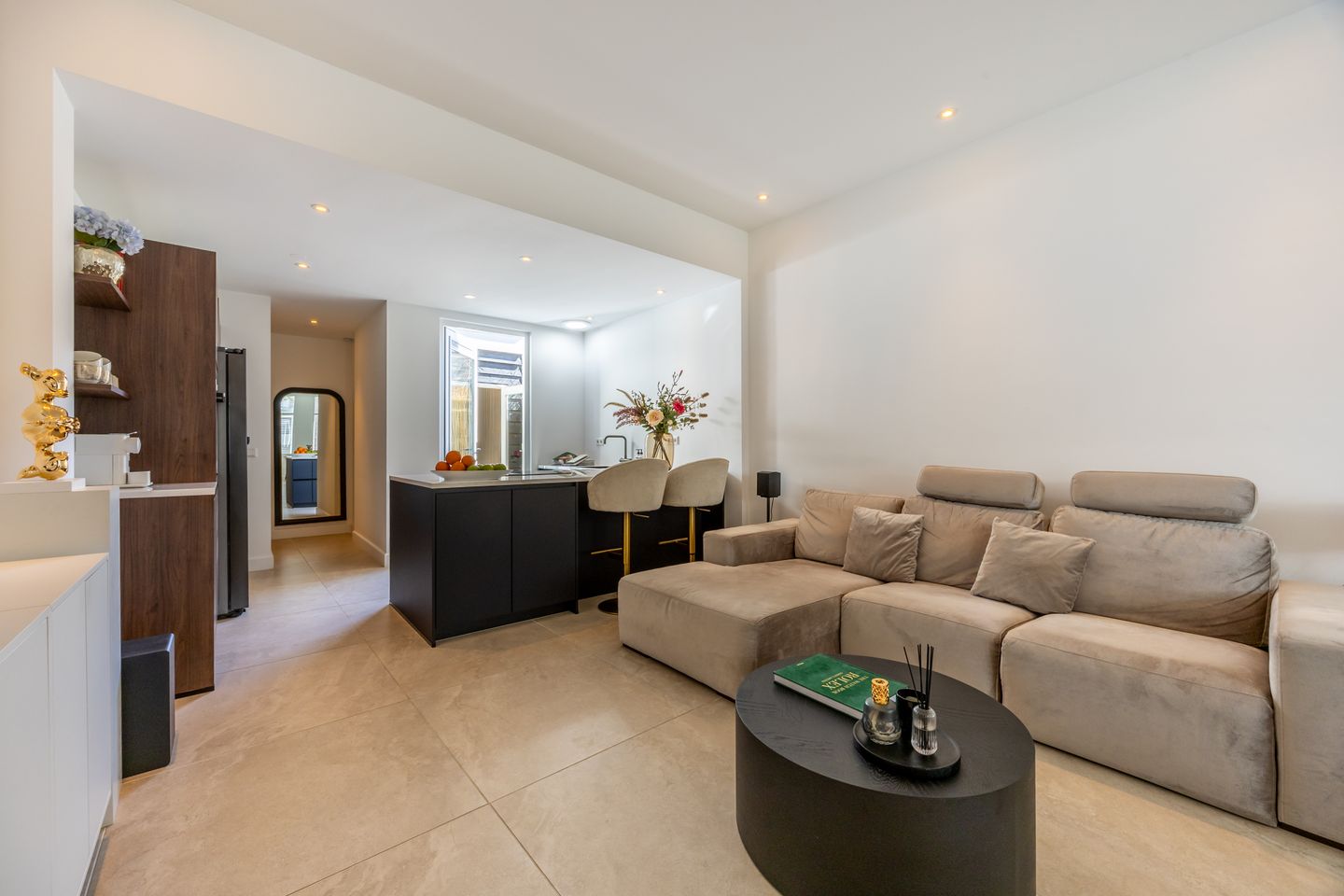 Photo 10 of Reitzstraat 31