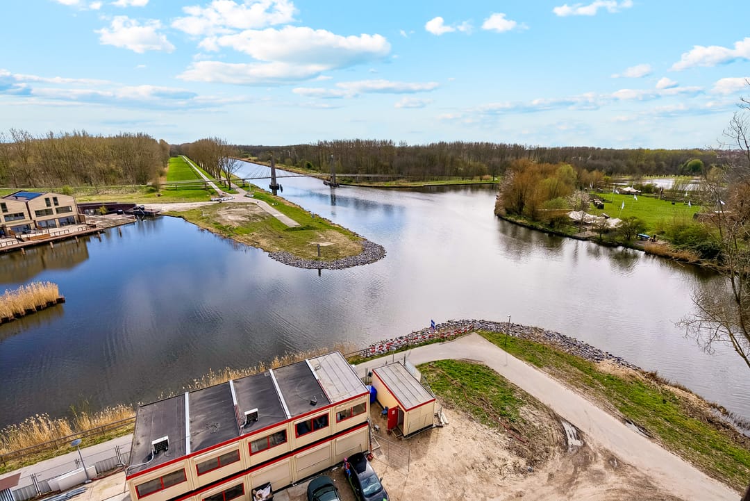 Photo 22 of John van Vleckstraat 245