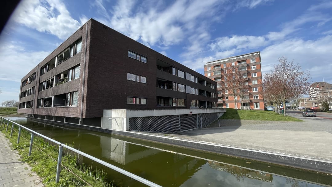 Foto 2 van Karbeel 147