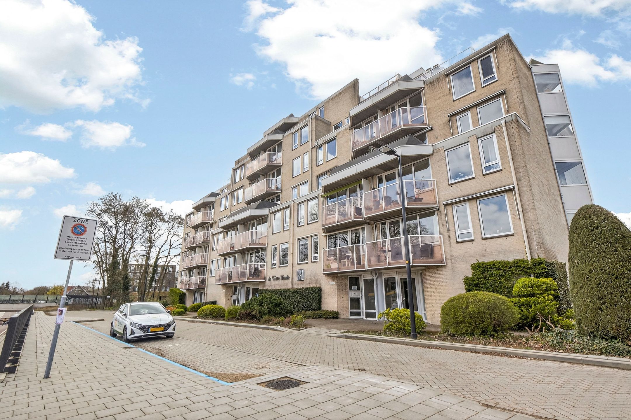 Photo 36 of Stationsweg 170