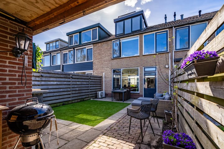 Photo 4 of Oranje-Nassaustraat 23