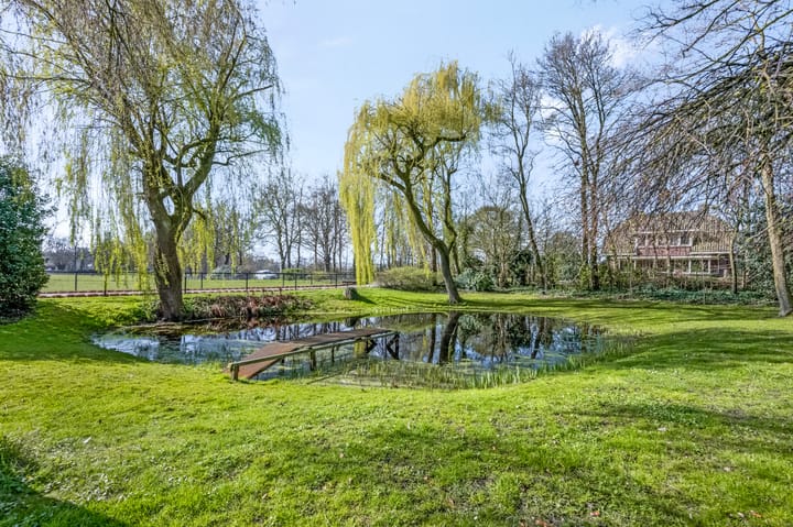 Foto 4 van Den Akker 12