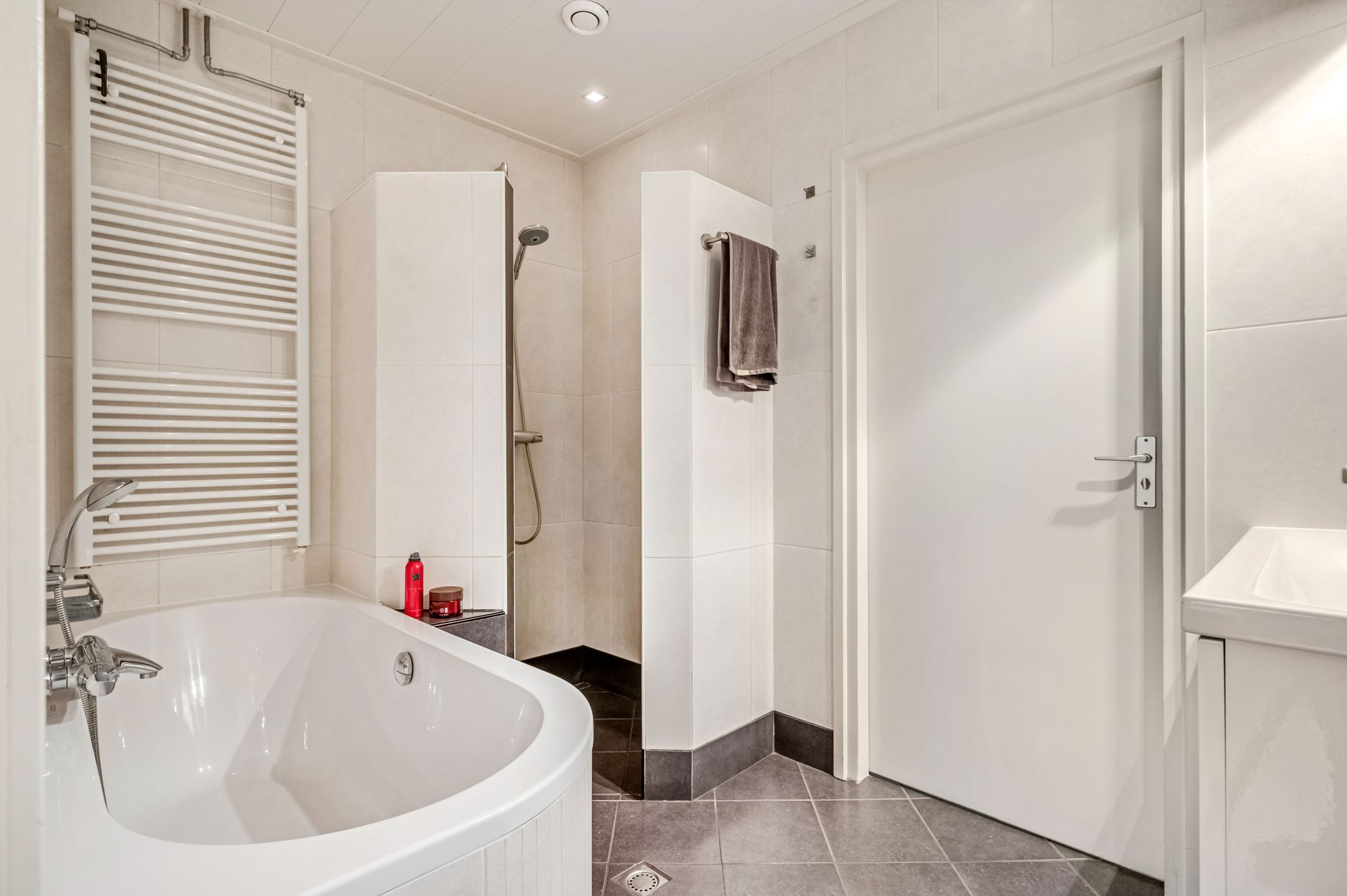 Foto 21 van Den Akker 12