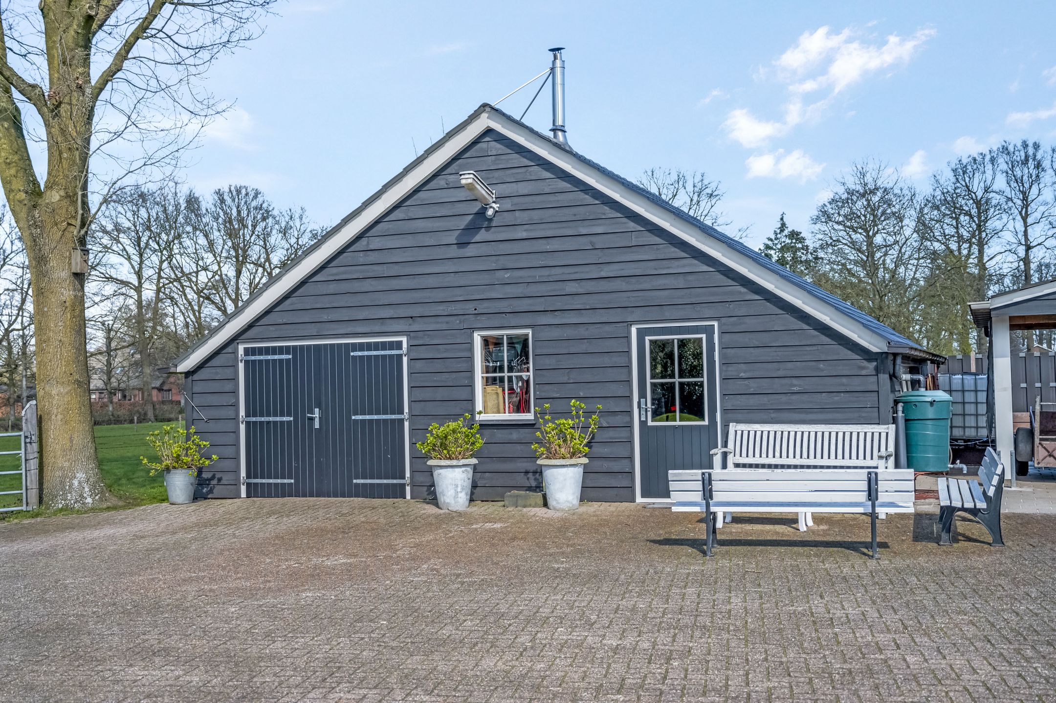 Foto 33 van Den Akker 12