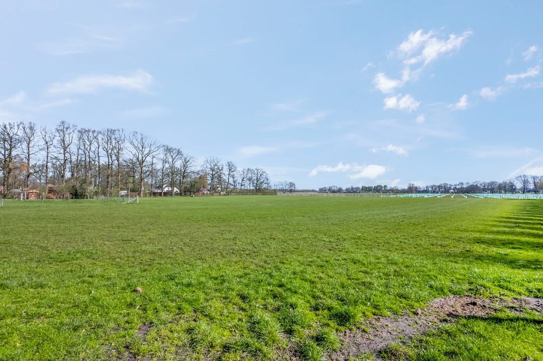 Foto 41 van Den Akker 12