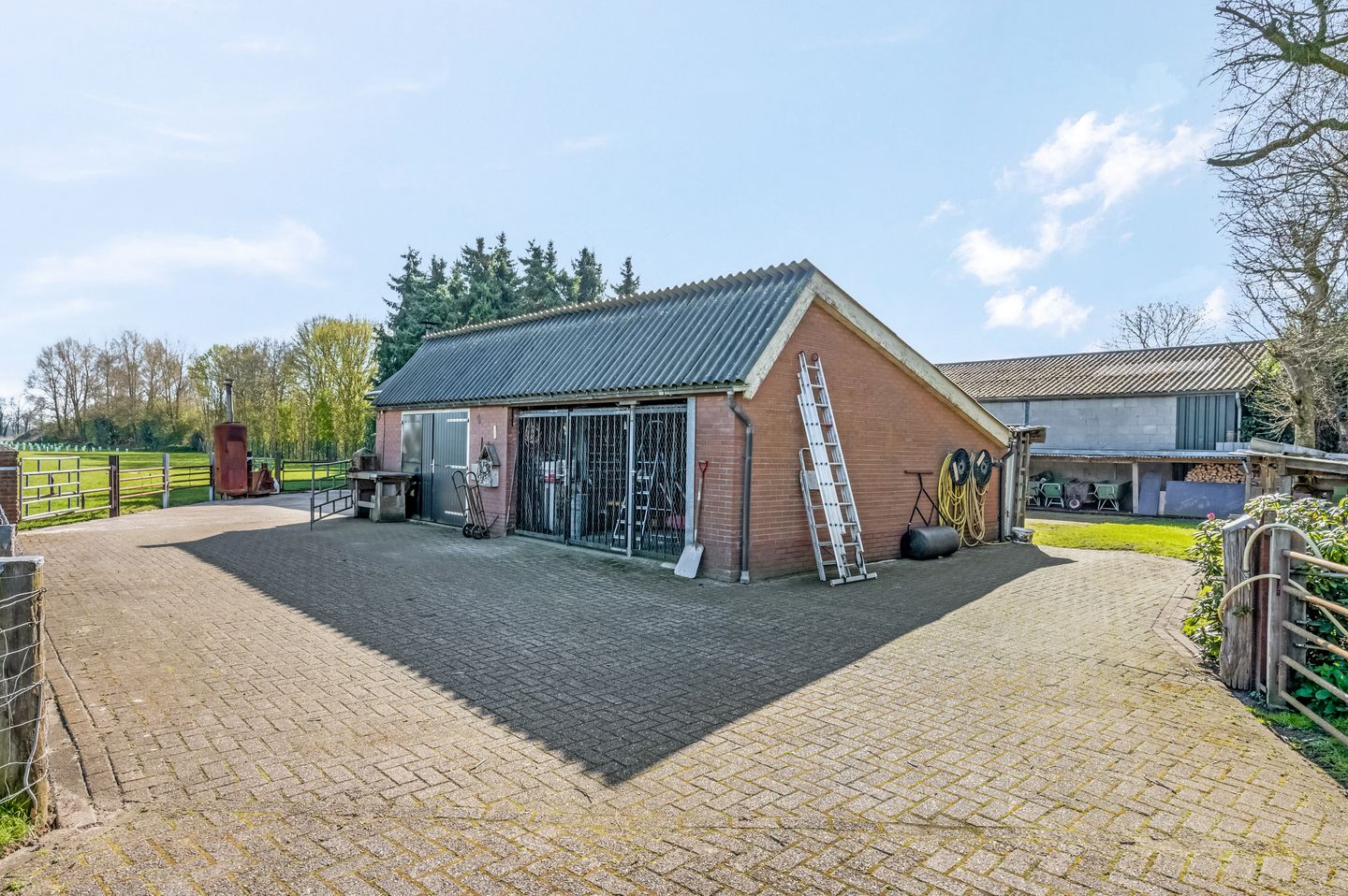 Foto 34 van Den Akker 12