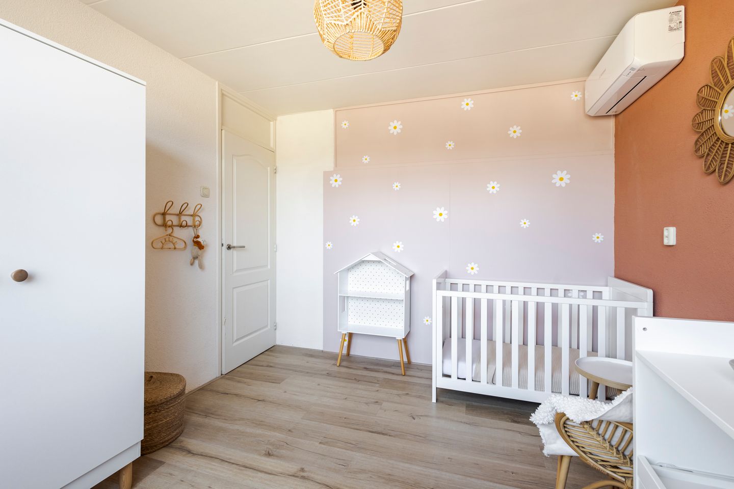 Foto 29 van van Wenastraat 27