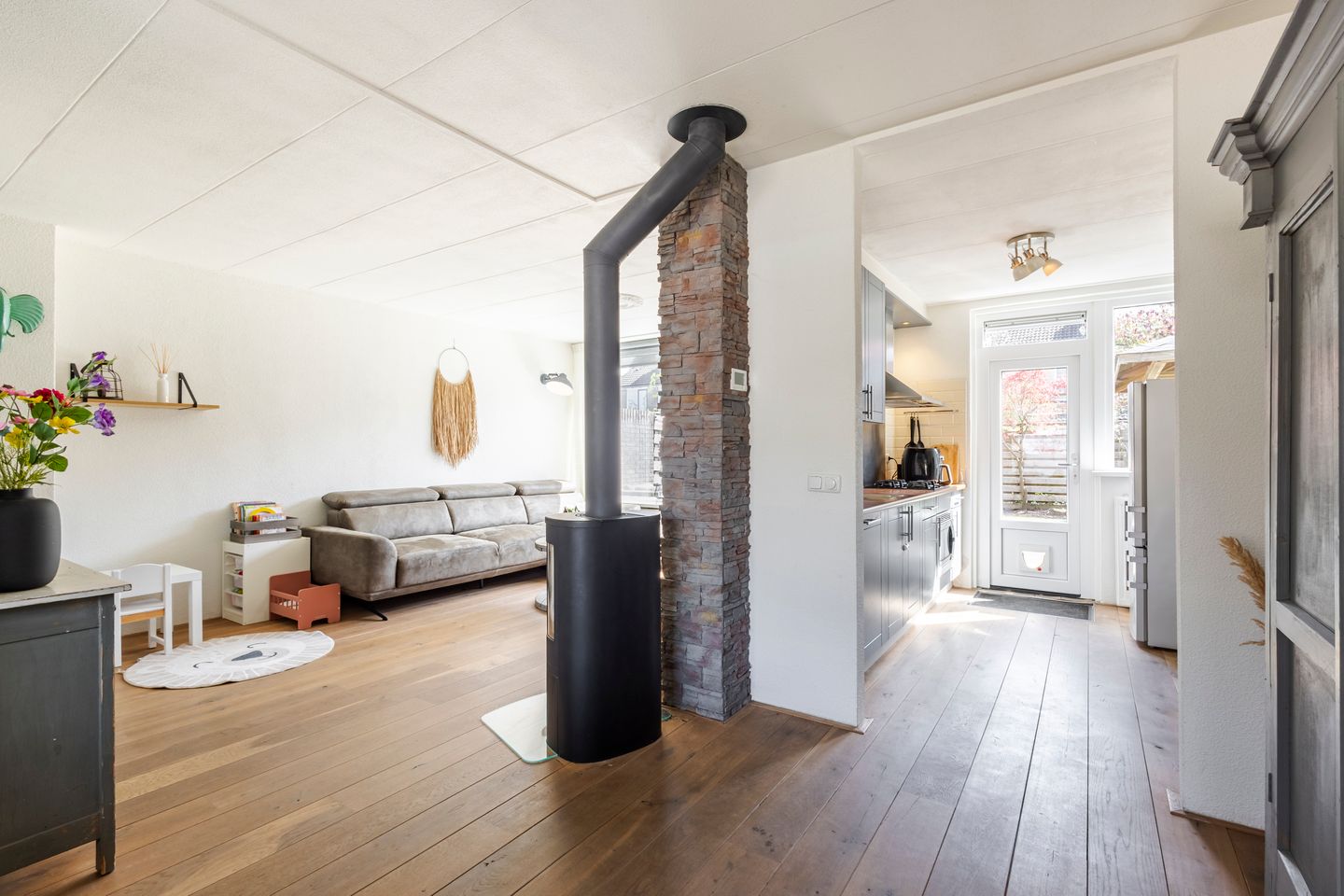 Foto 14 van van Wenastraat 27