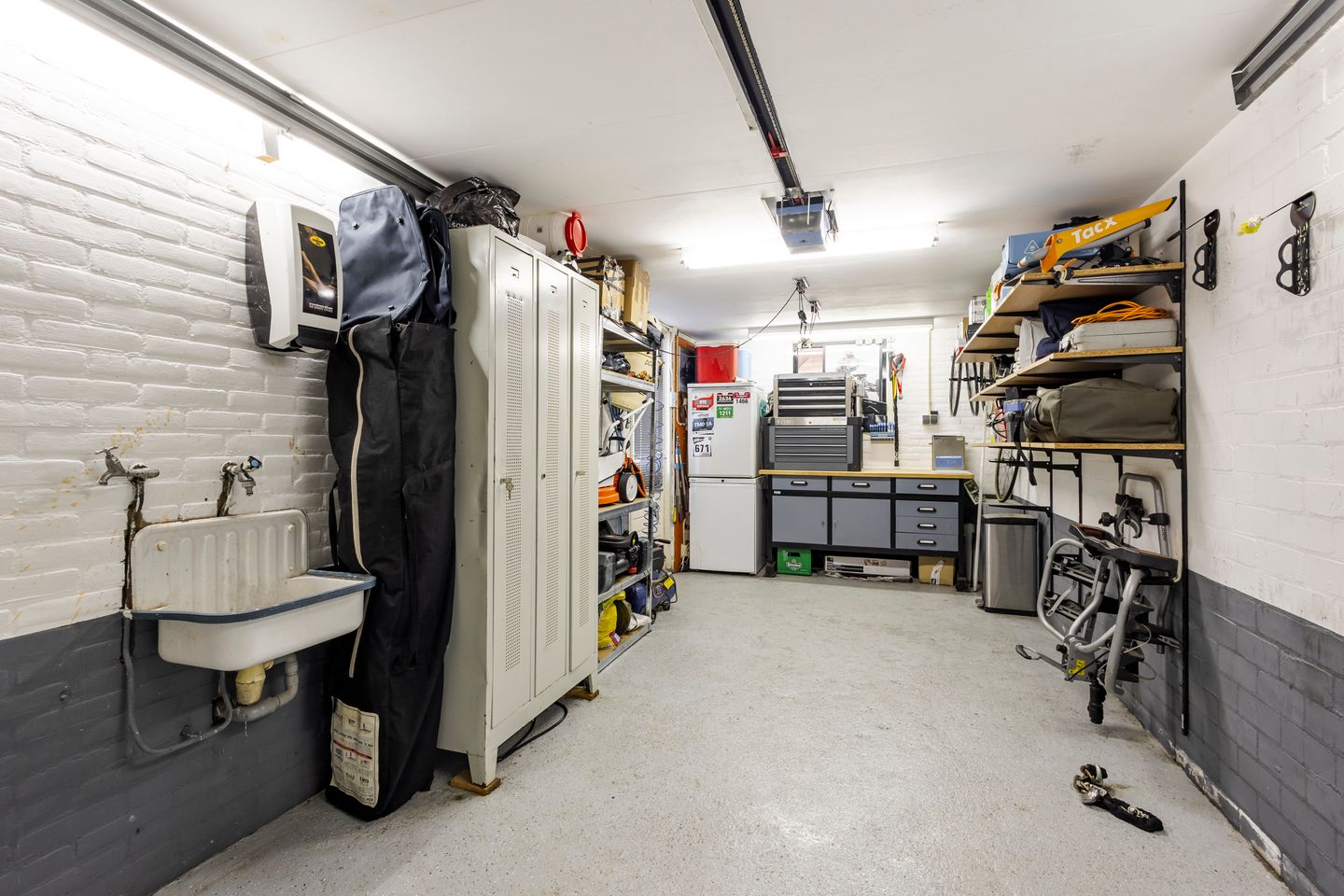 Foto 44 van van Wenastraat 27