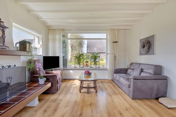 Photo 2 of Meester Haarmanstraat 11