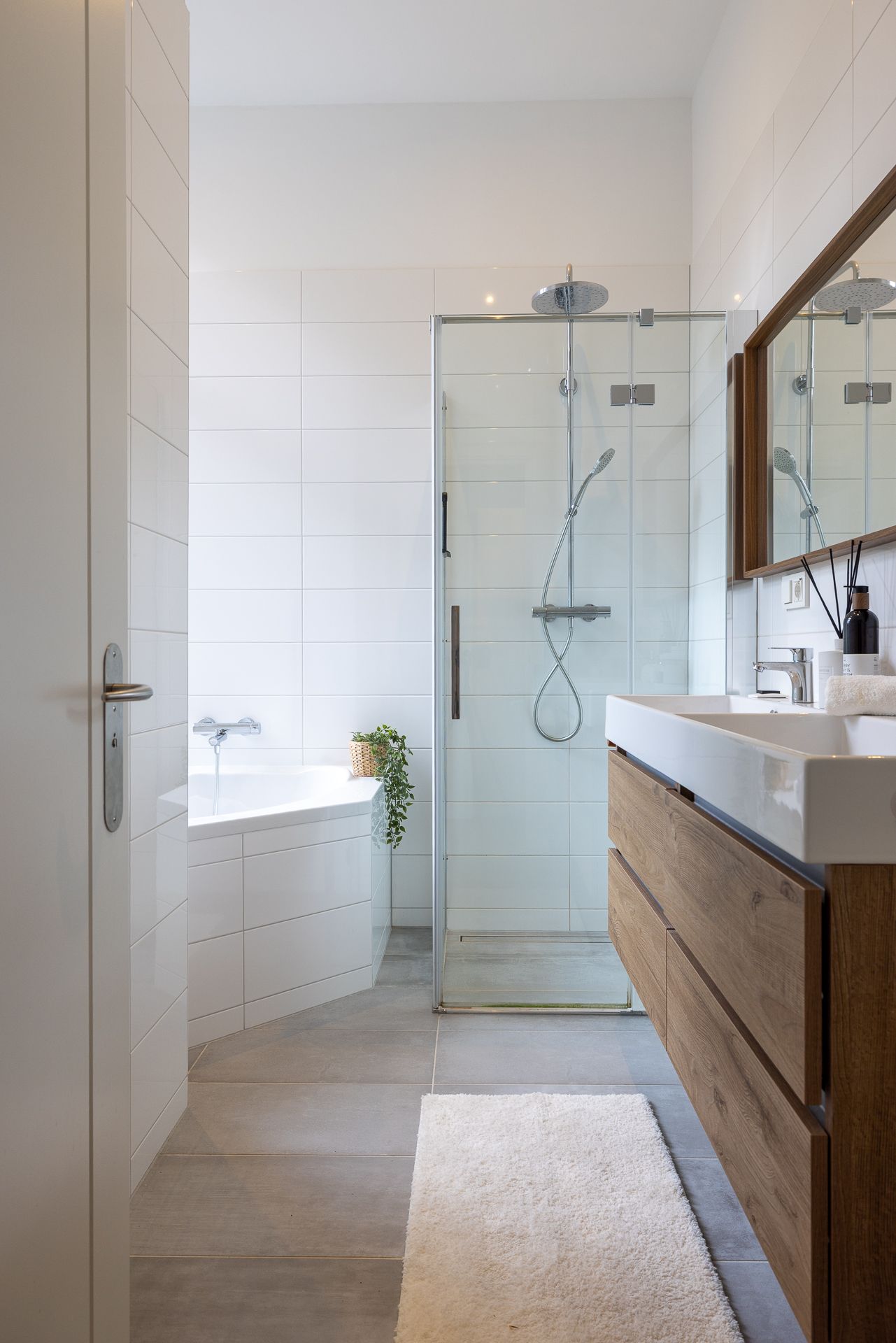 Foto 12 van Heemraadssingel 261-A