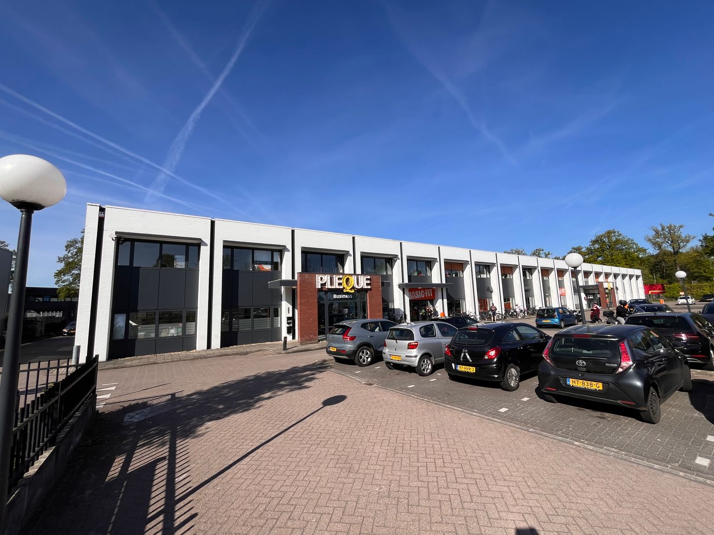 View photo 1 of Nieuwegracht 4-01