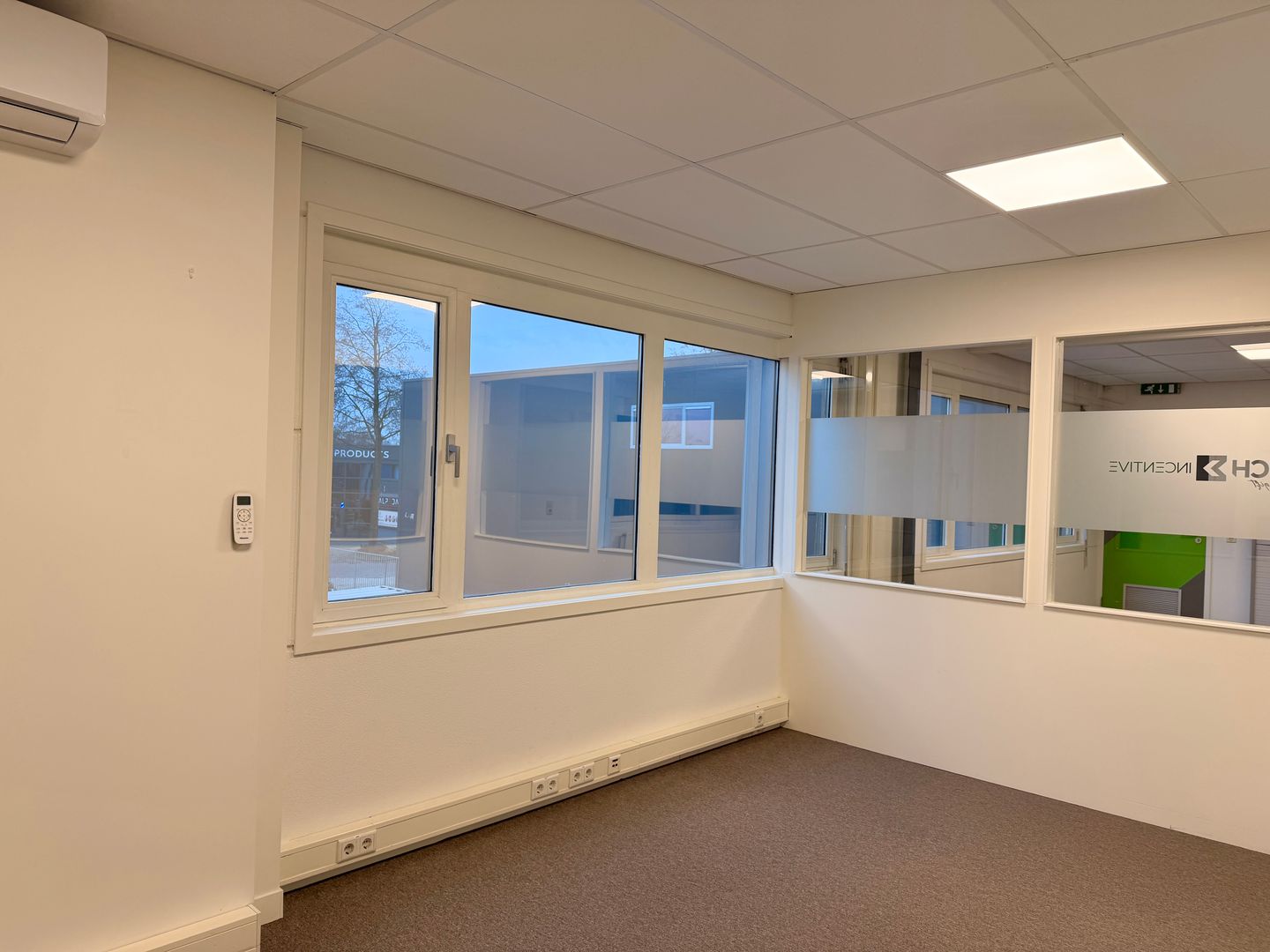 View photo 5 of Nieuwegracht 4-01