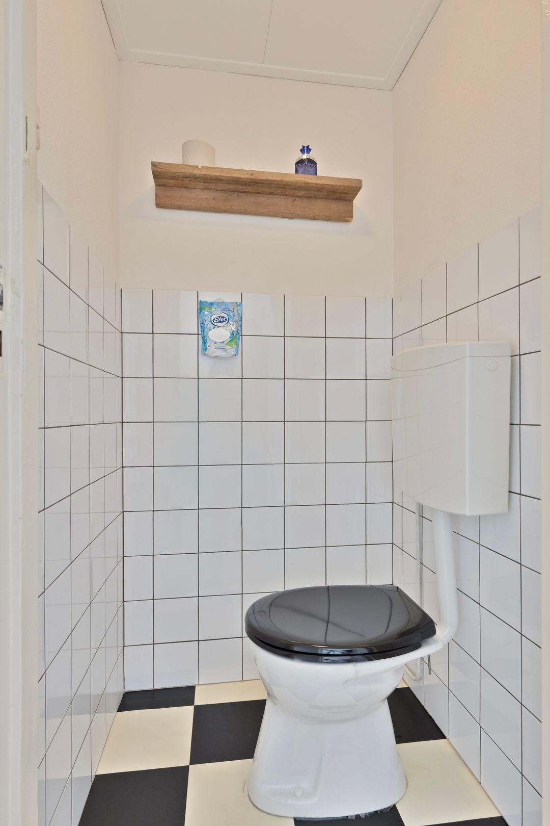 Foto 8 van Admiraal de Ruyterstraat 102