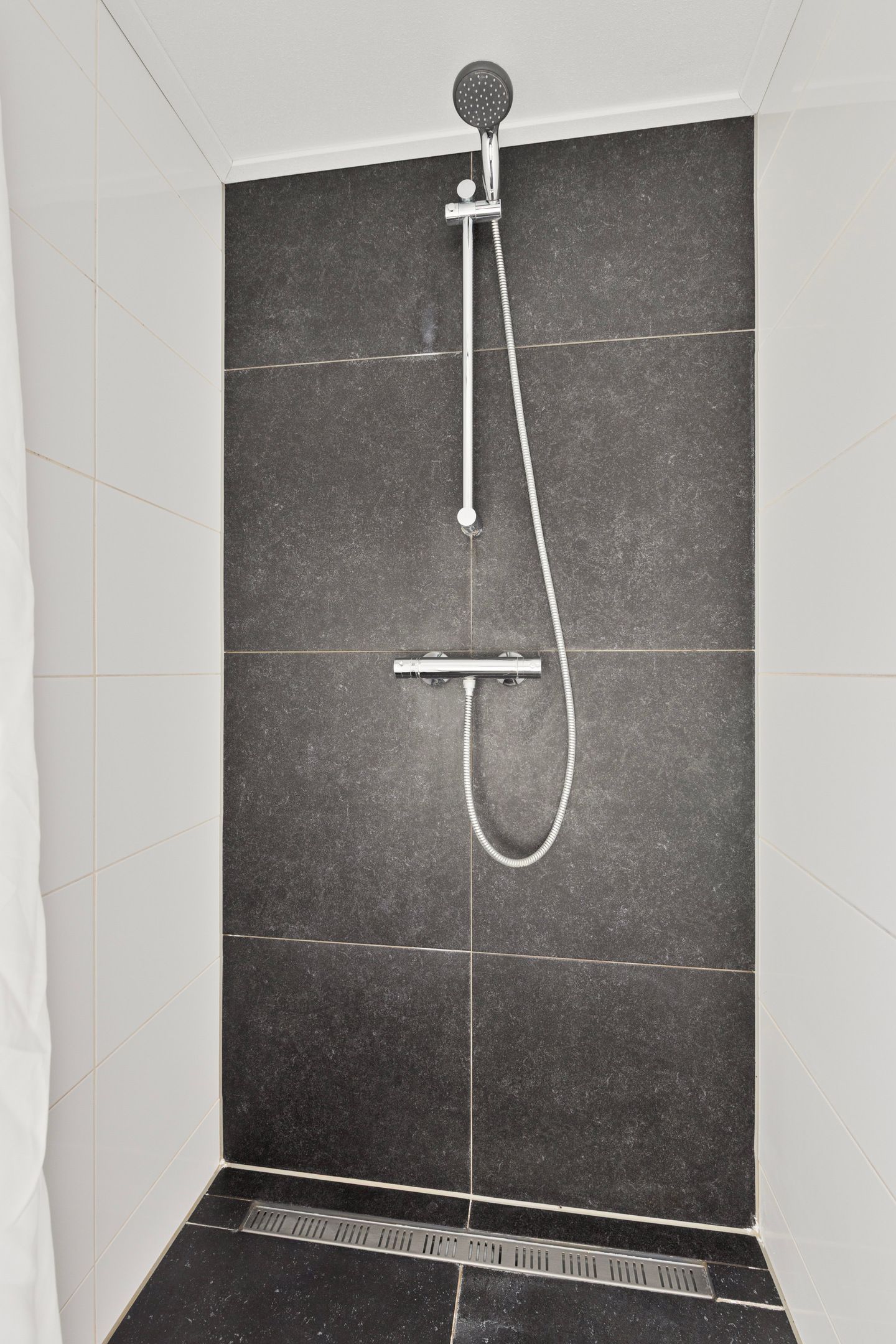 Foto 18 van Admiraal de Ruyterstraat 102