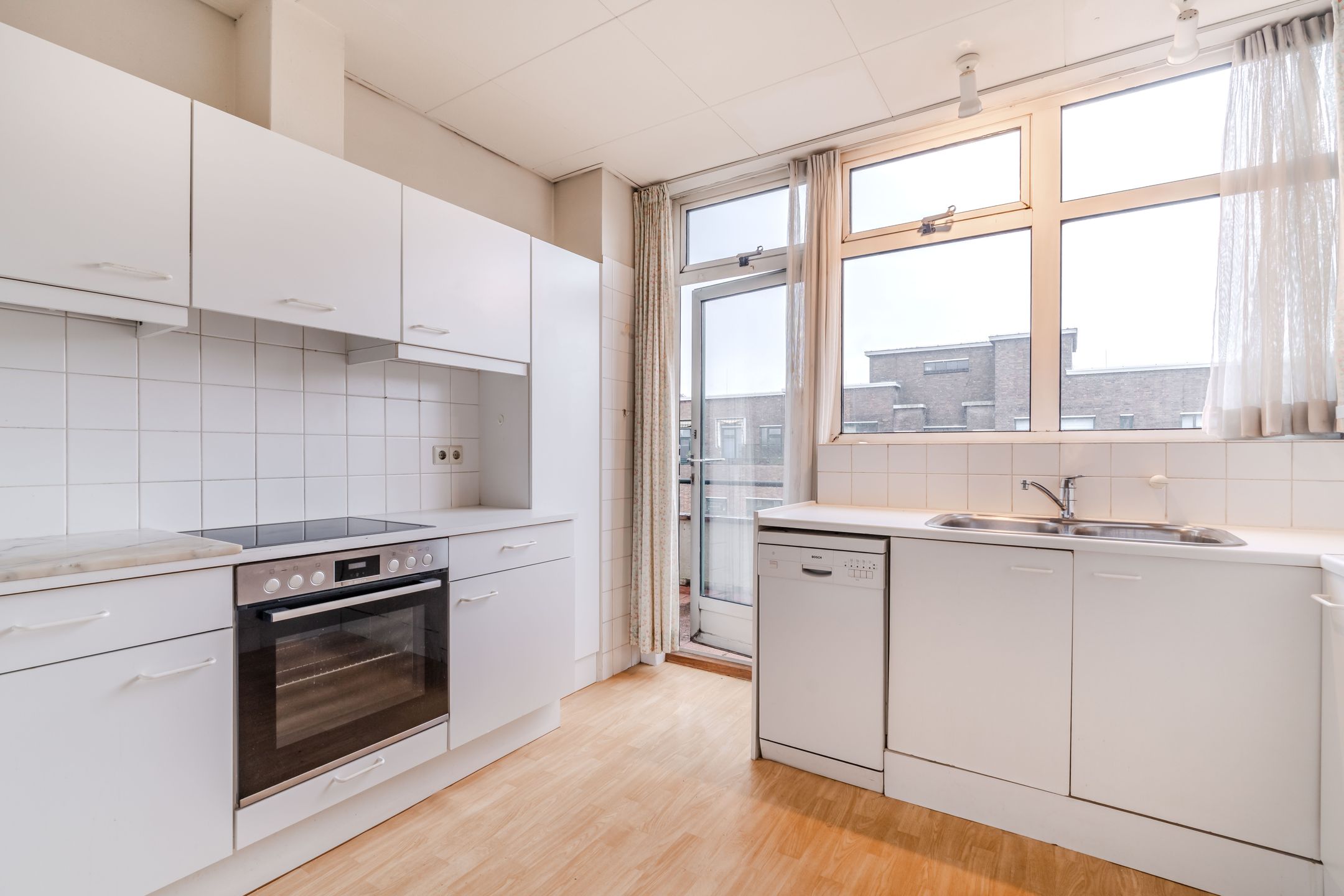 Foto 15 van Van Alkemadelaan 350-417