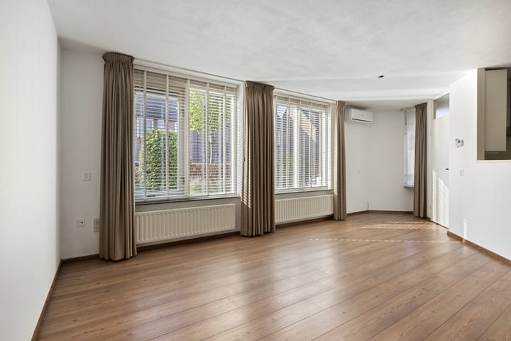 Photo 2 of Cloete 52