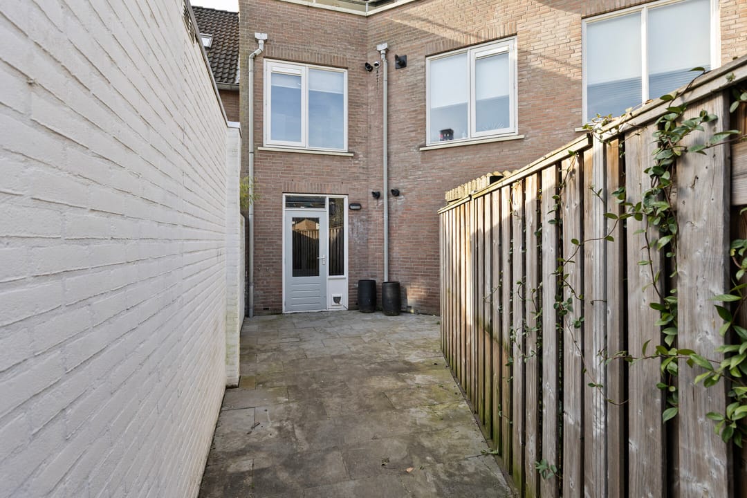 Photo 23 of Cloete 52