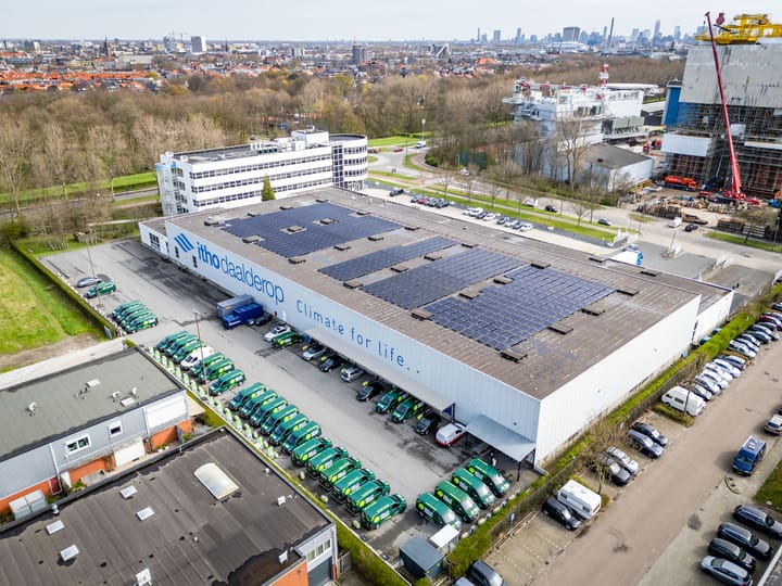 Admiraal De Ruyterstraat 2, Schiedam