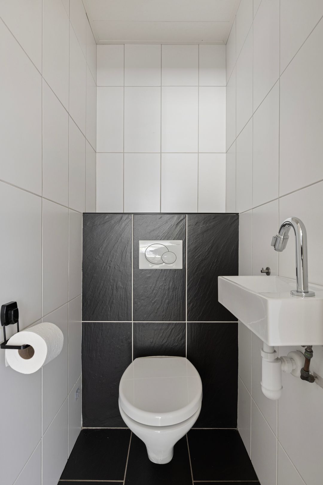 Photo 16 of Cloete 52