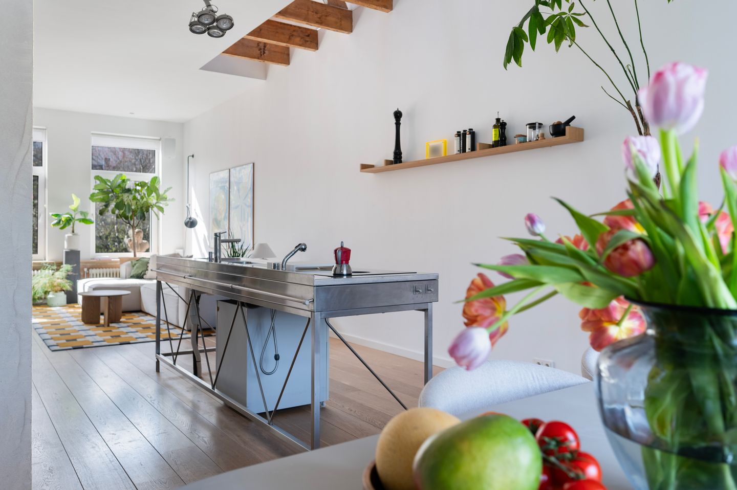 Photo 19 of Schoonderloostraat 54-B