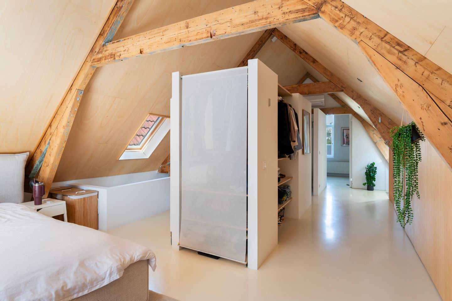 Photo 34 of Schoonderloostraat 54-B