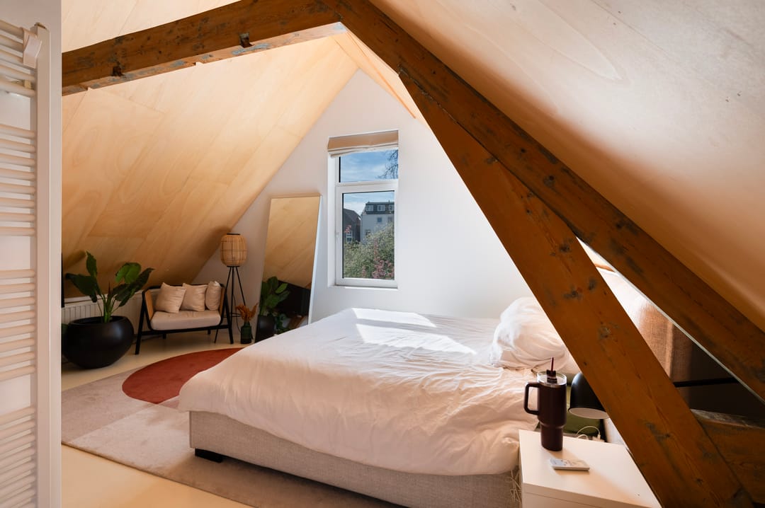 Photo 37 of Schoonderloostraat 54-B