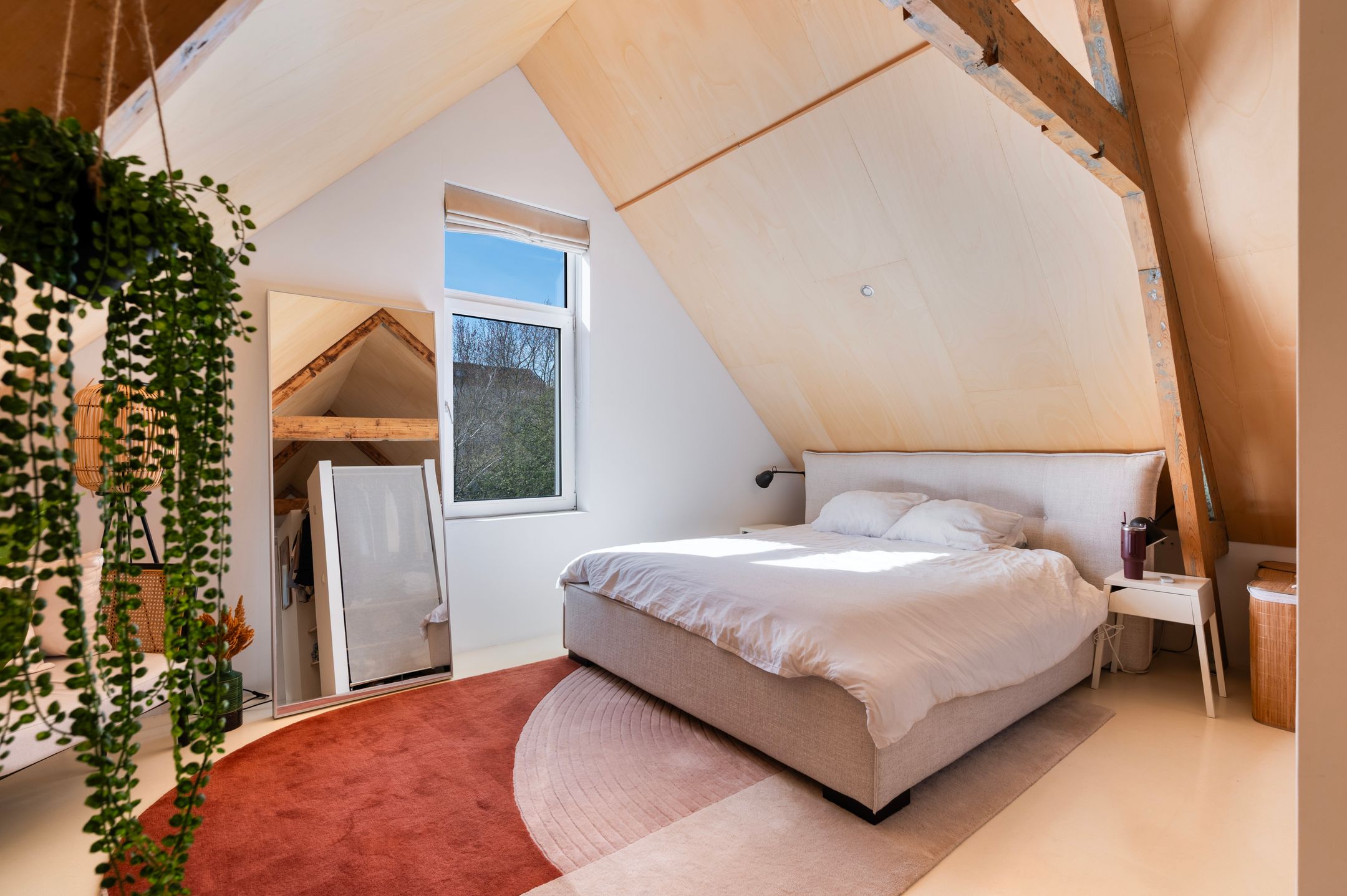 Photo 39 of Schoonderloostraat 54-B