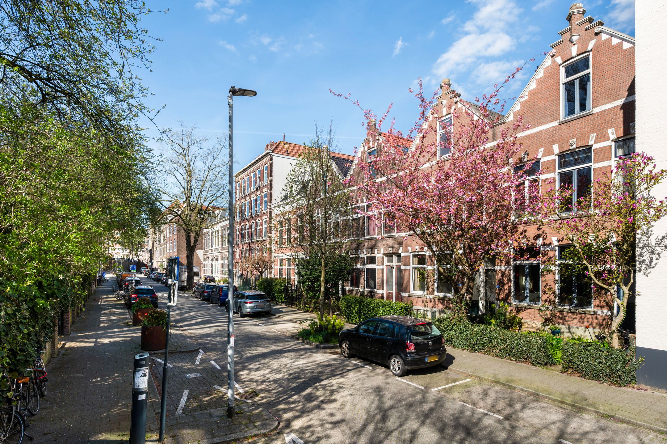 Photo 48 of Schoonderloostraat 54-B