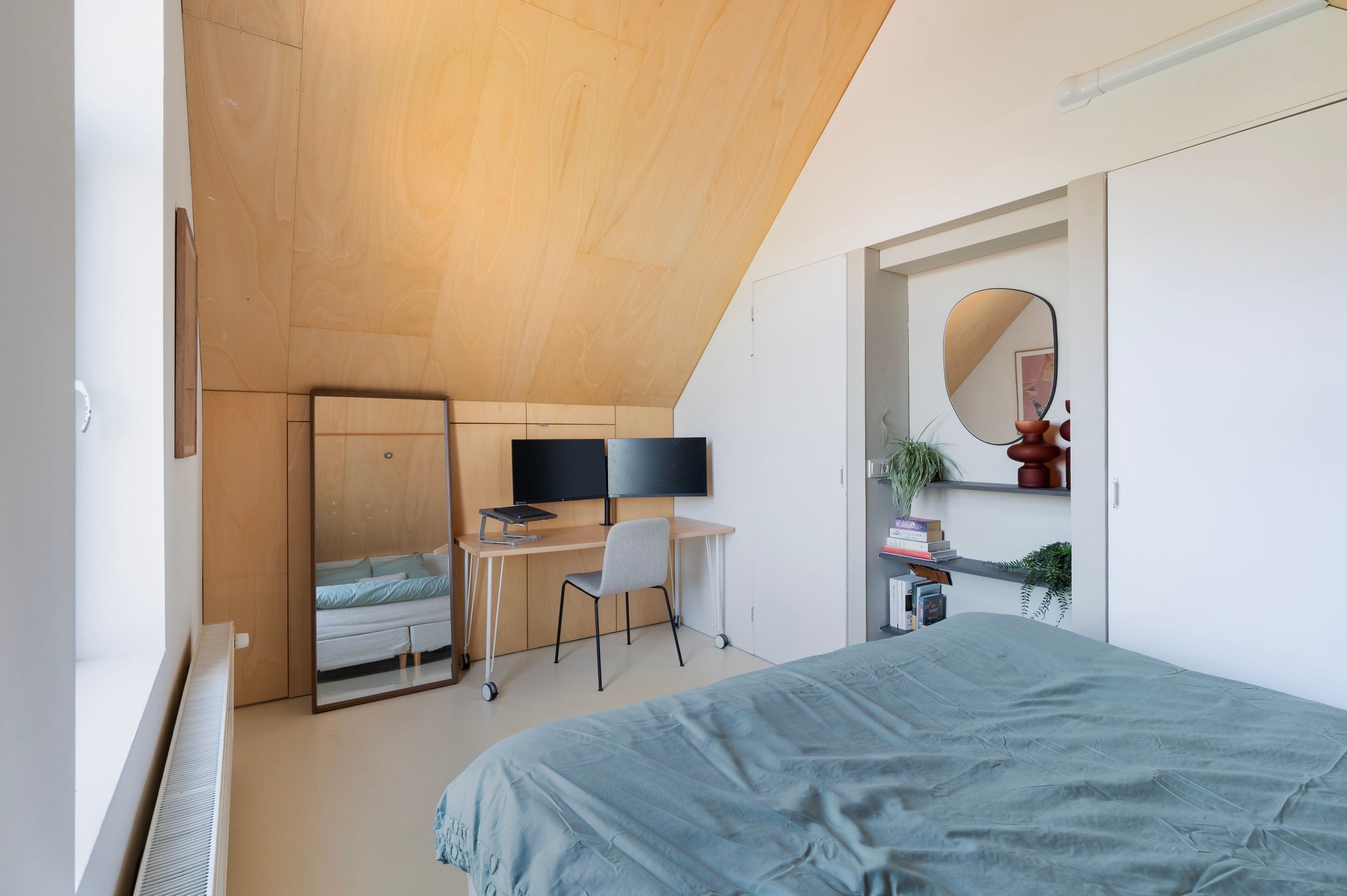 Photo 42 of Schoonderloostraat 54-B