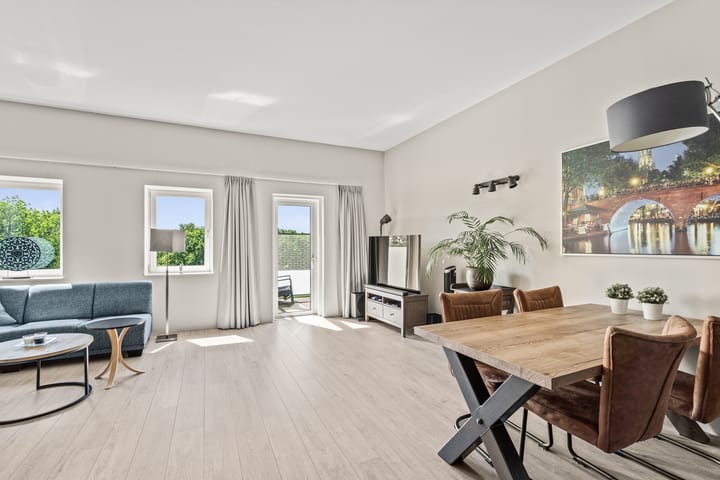 Photo 4 of Merweplein 5-24