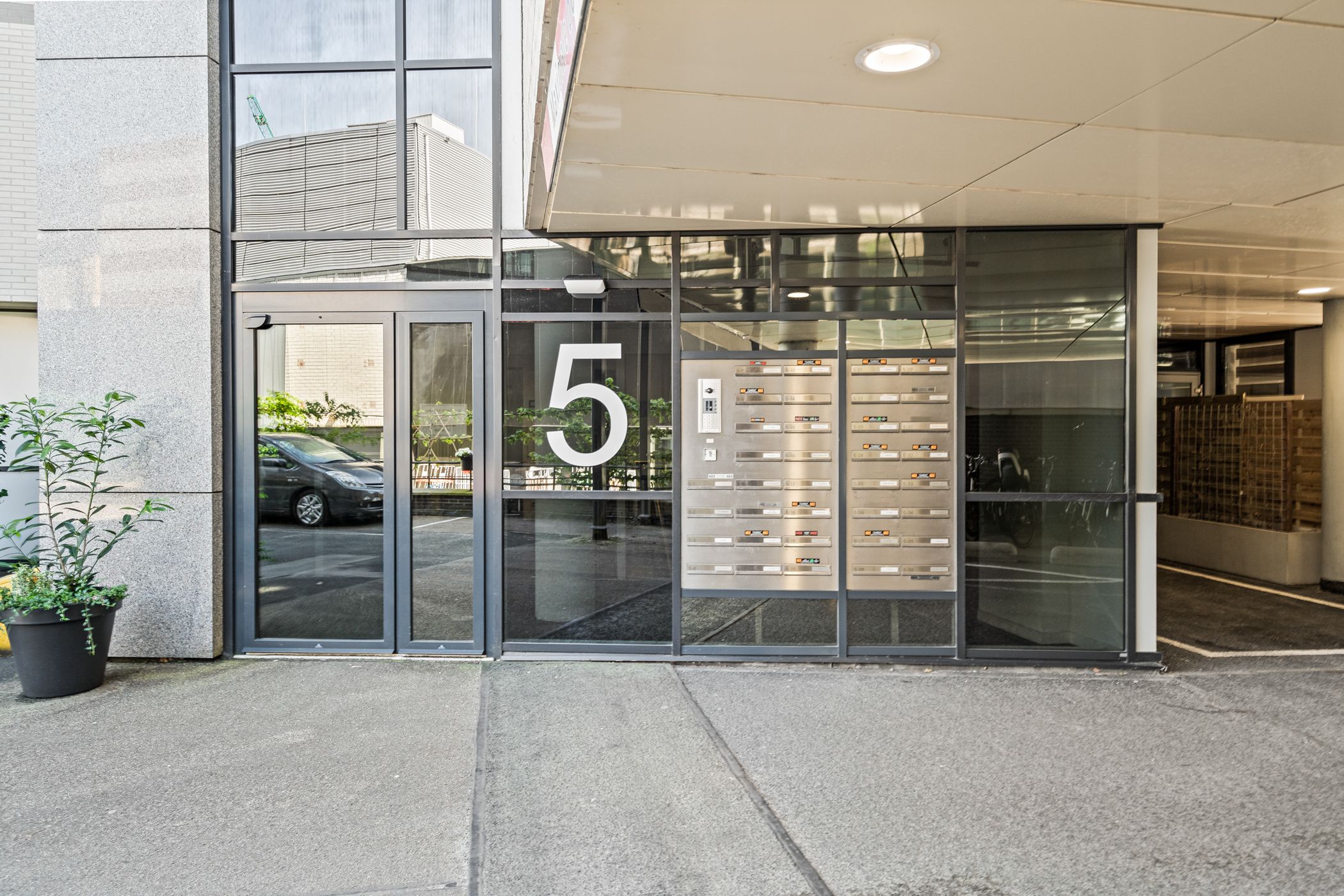 Photo 36 of Merweplein 5-24