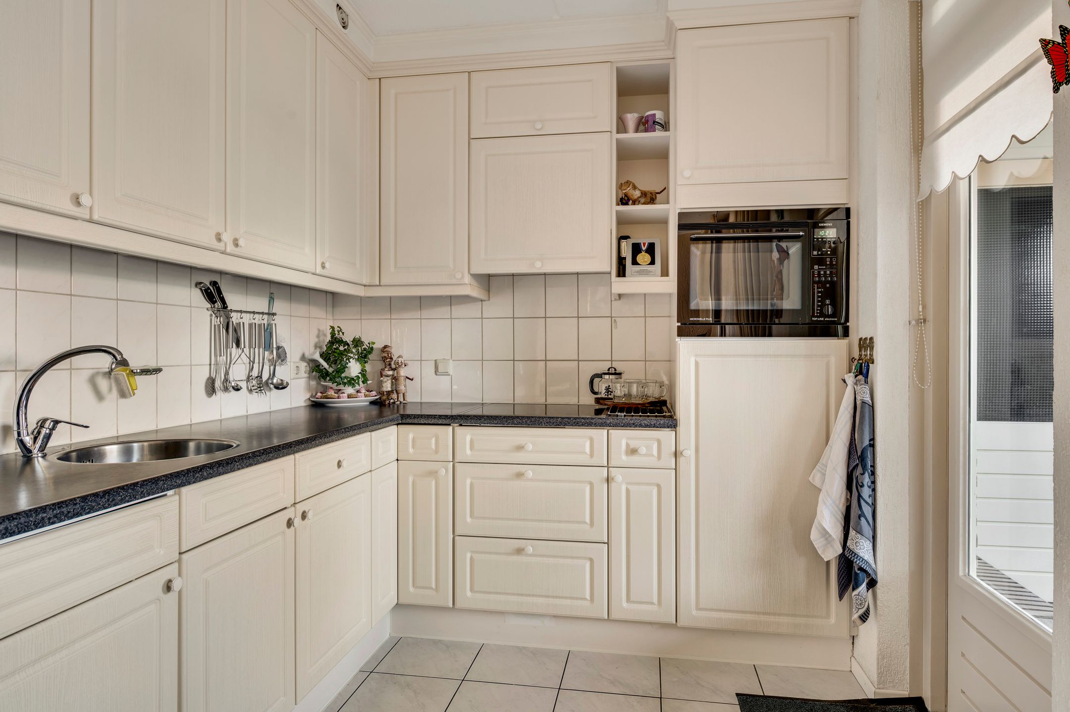 Foto 15 van Lochtstraat 27