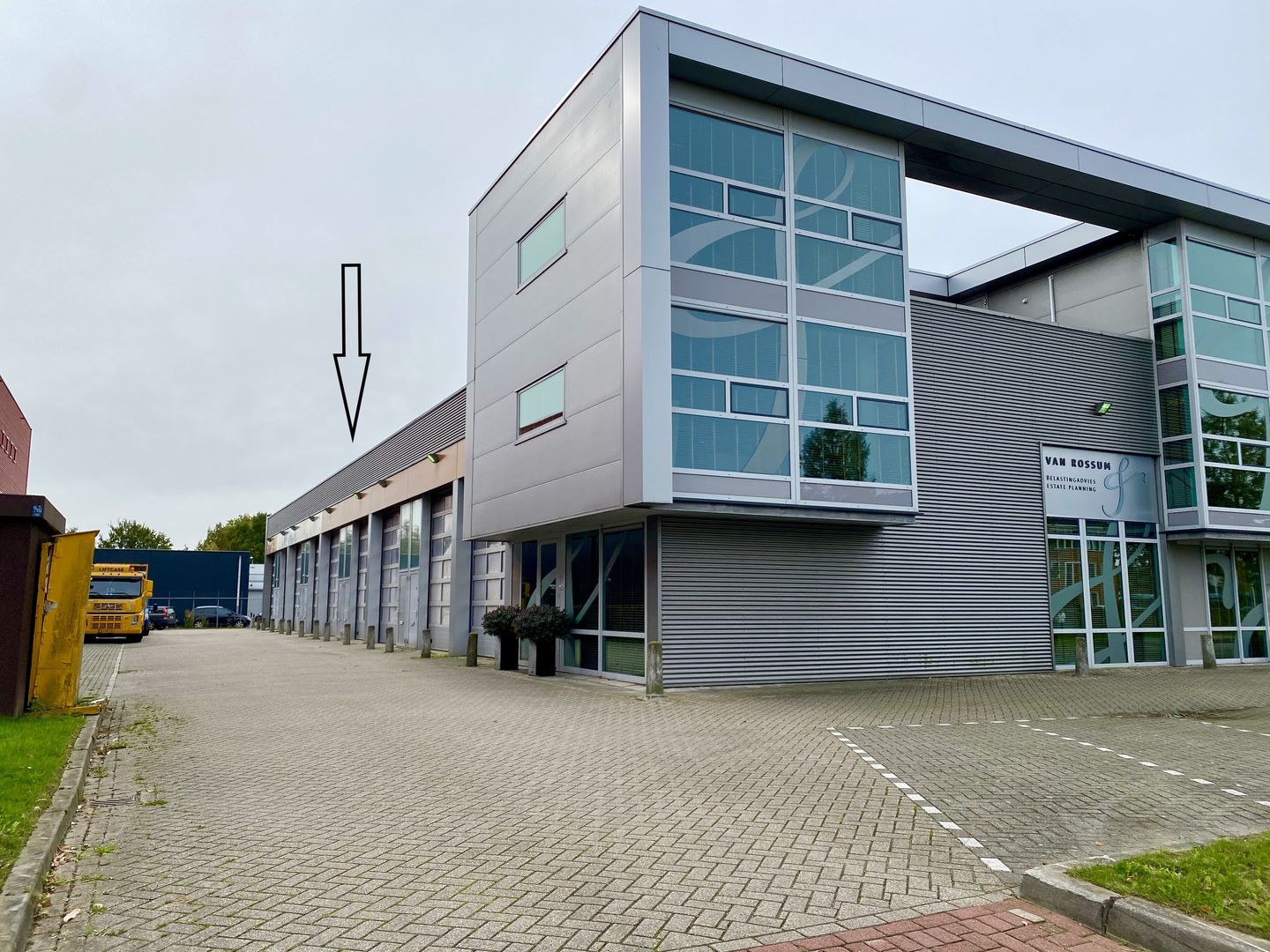 Bekijk foto 1 van Aston Martinlaan 18-D