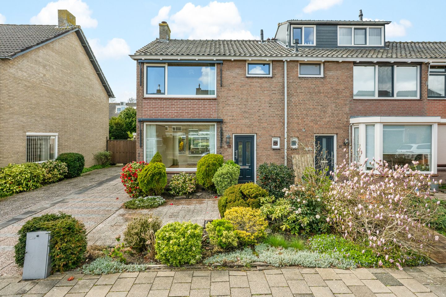 Foto 5 van van Halllaan 12