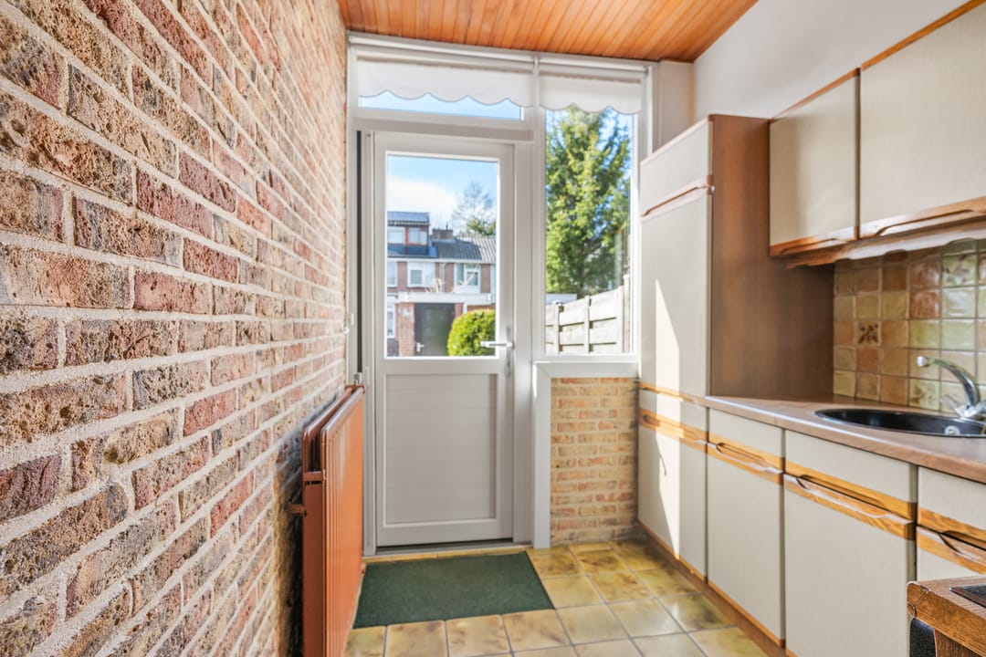 Foto 11 van van Halllaan 12