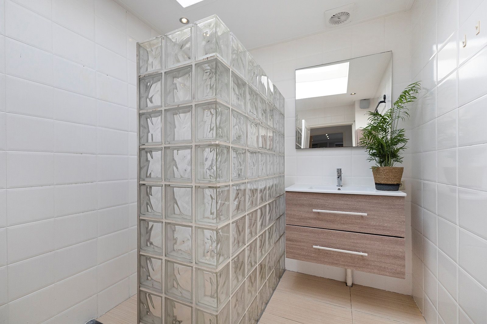 Foto 15 van Van Galenstraat 10