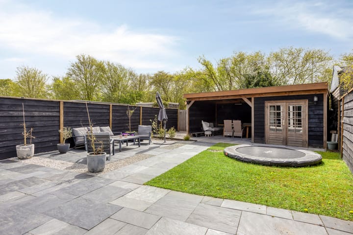 Photo 3 of Bisschop Romerostraat 118