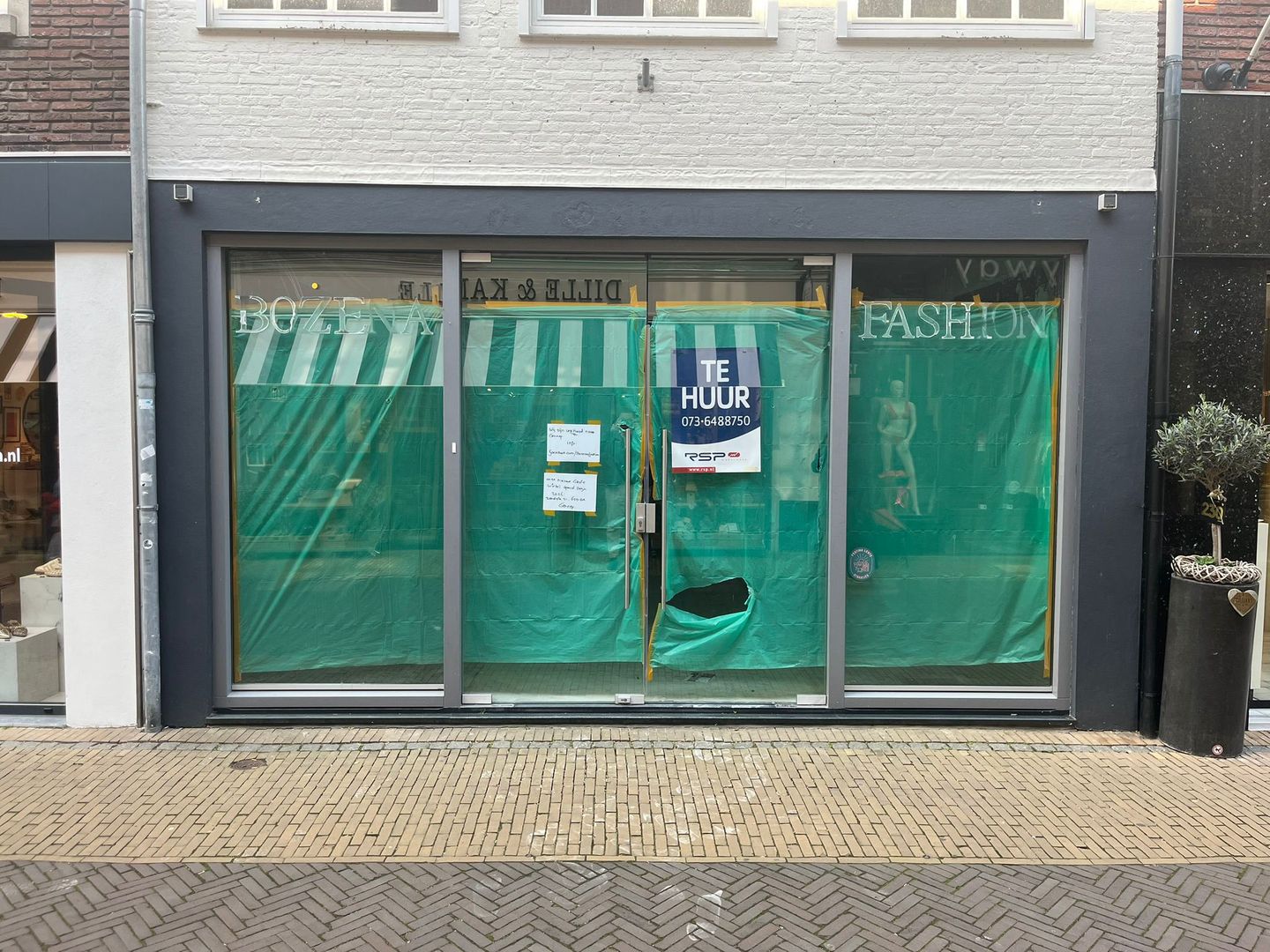 View photo 2 of Klaasstraat 9