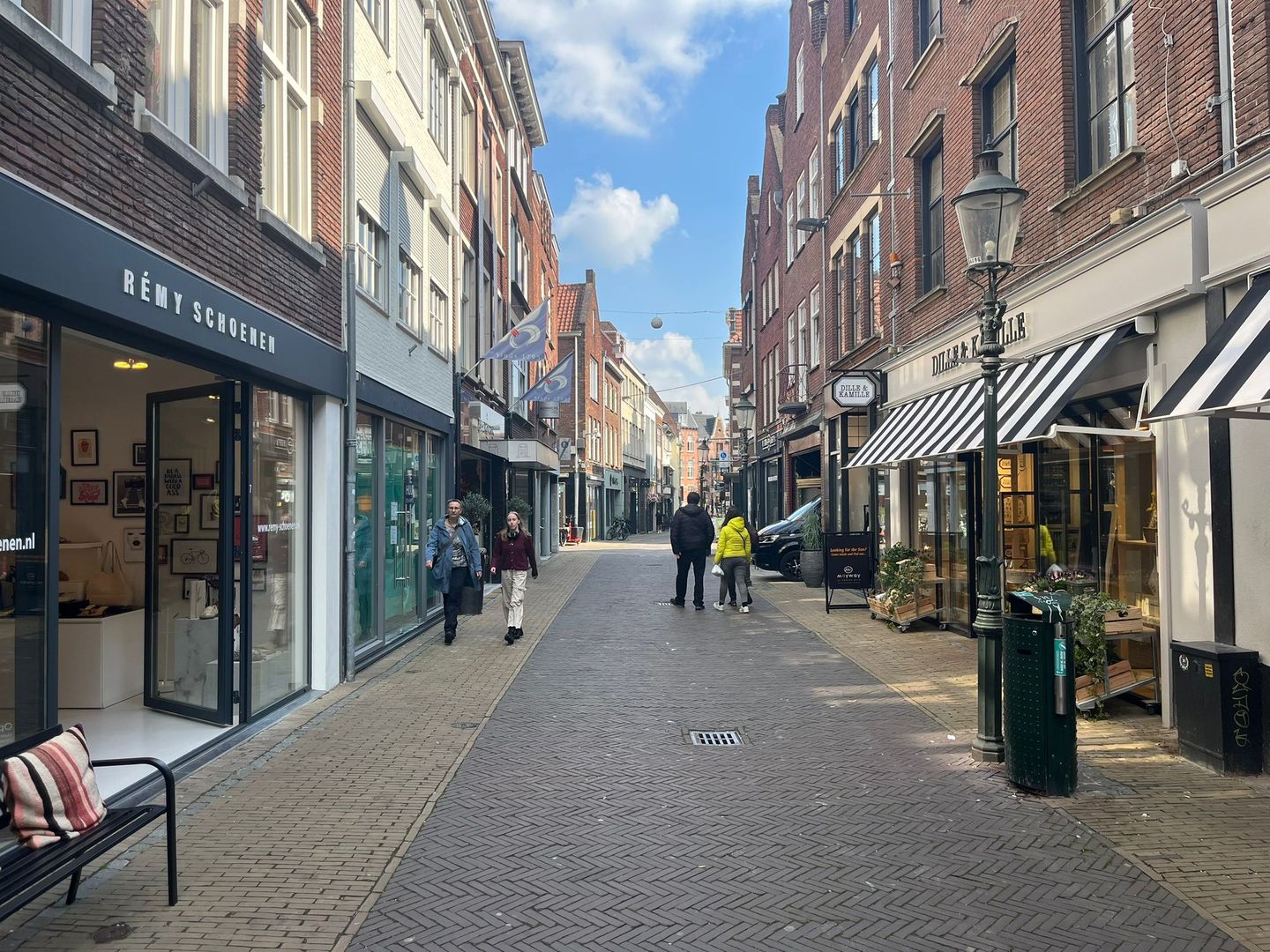 View photo 4 of Klaasstraat 9