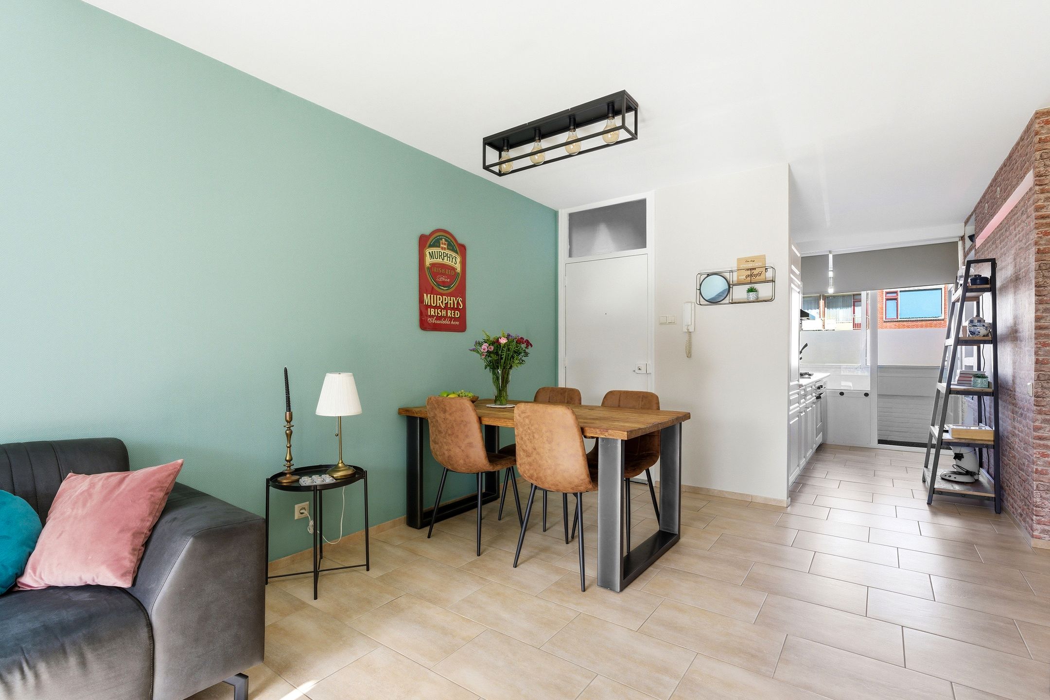 Foto 6 van Van Beethovenstraat 143