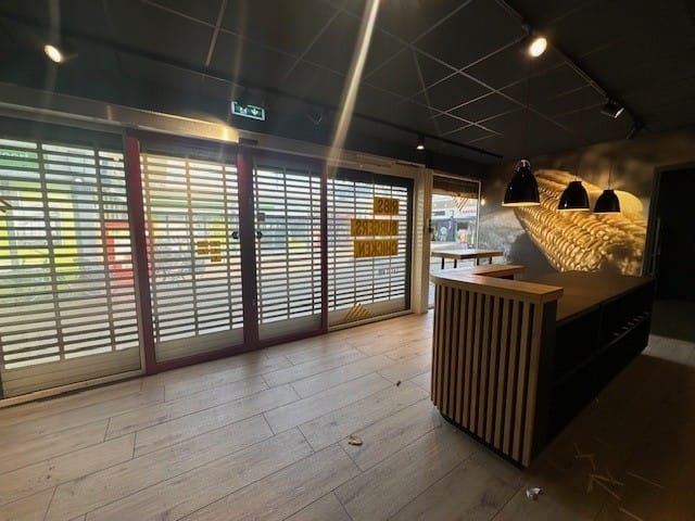 Bekijk foto 3 van van Bruhezedal 6