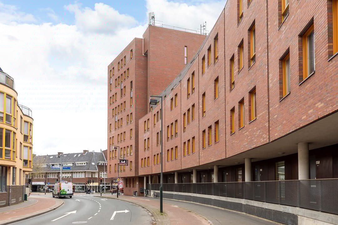 Foto 1 van Langestraat 63-J