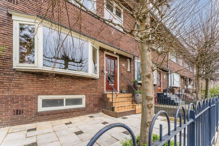 Hoekwoning te koop: Provincialeweg 328, Zaandam