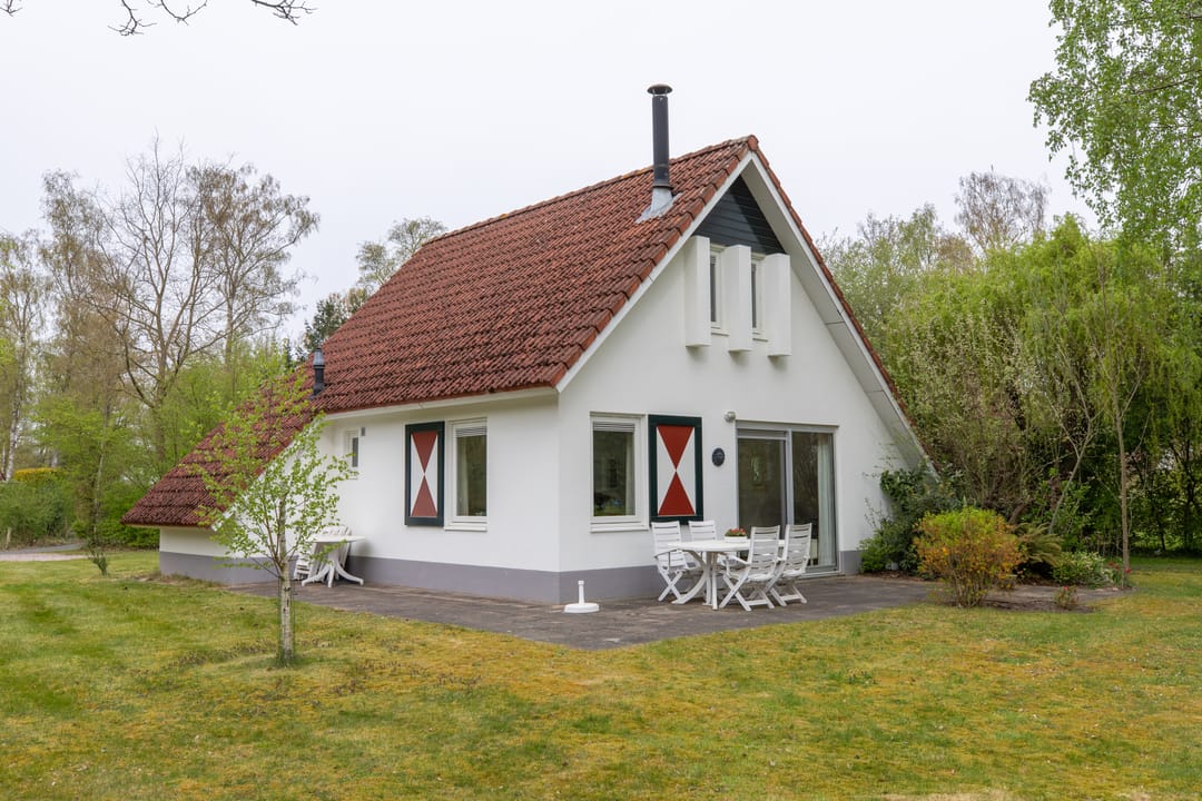 Foto 2 van Zwembadweg 2-W39