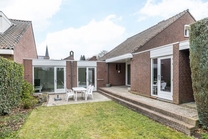 Foto 3 van Meussenhof 11