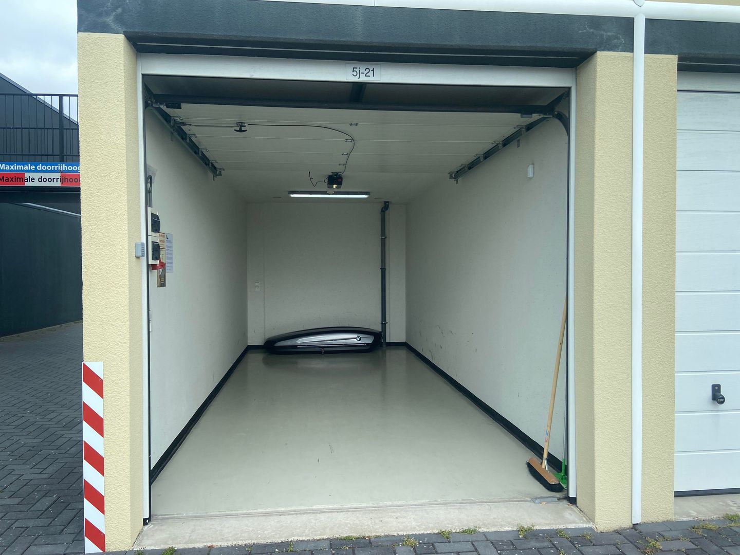 Bekijk foto 3 van Spoorlaan 5-J21