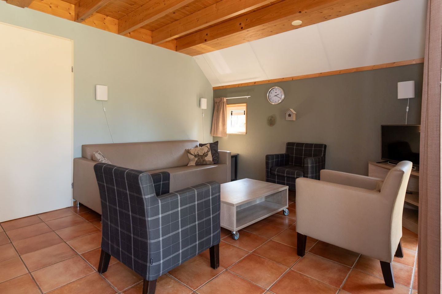 Photo 5 of Tunnelweg 7-118